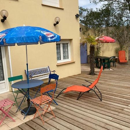 Le Robinson Bed and Breakfast Marseillan  Εξωτερικό φωτογραφία